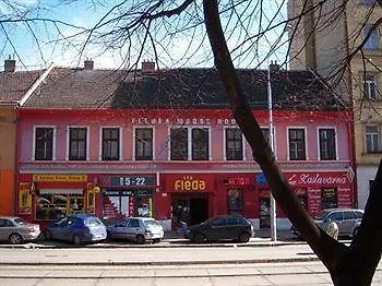 Auberge de jeunesse Fleda *