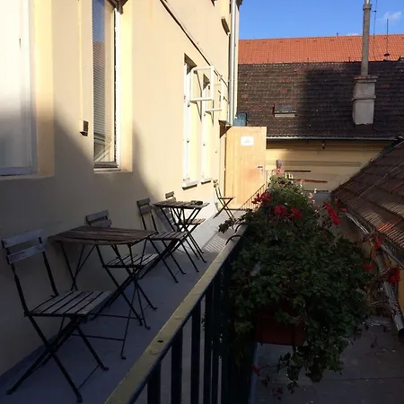 Fleda Hostel *