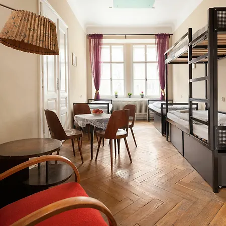 Fleda Hostel *